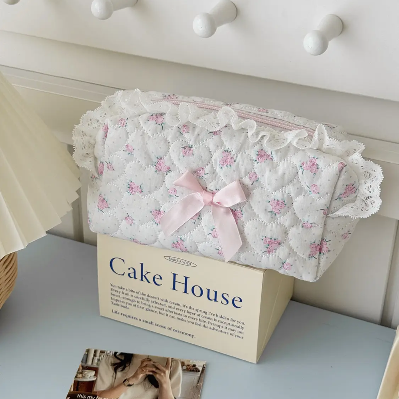 Dainty Floral small make up bag